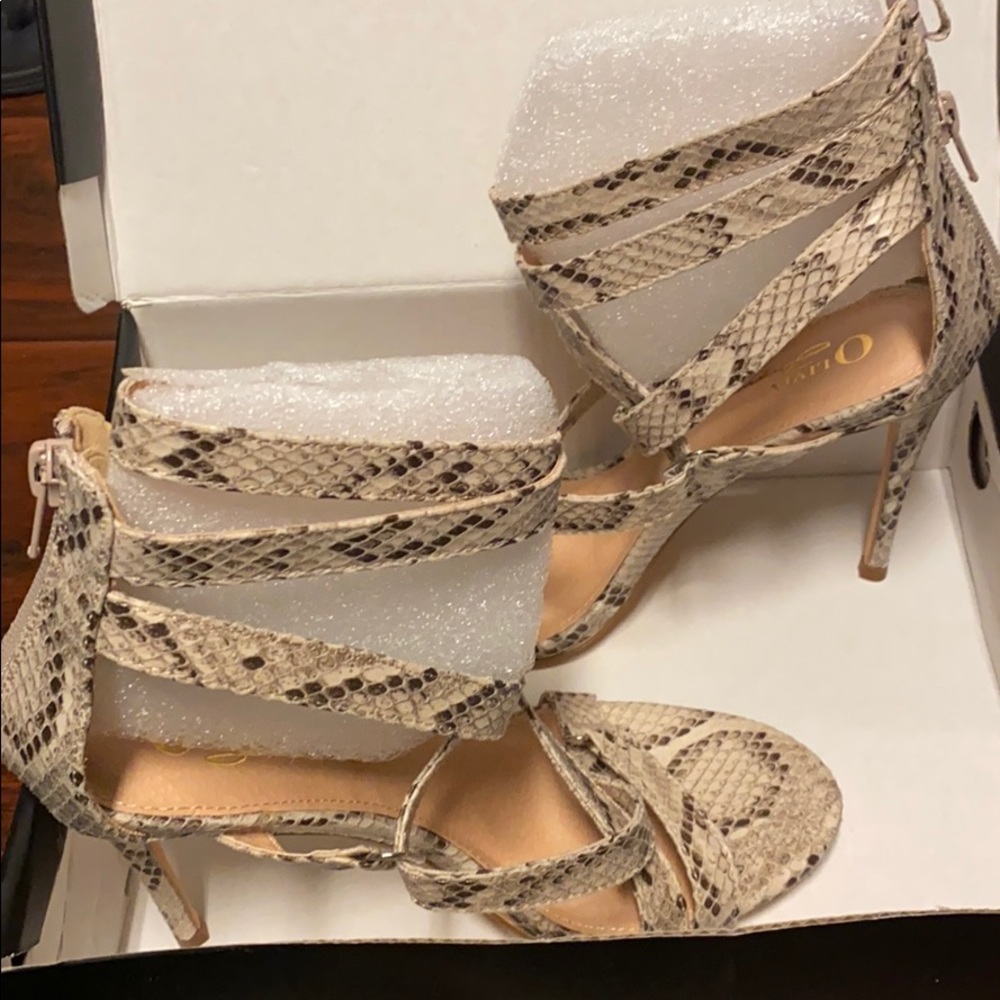 4 Inch Stiletto Heel - Zion Brown, Snake, Strappy Open Toe Rear Zipper. - Picture 2 of 5
